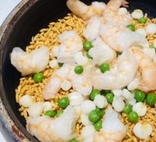 Golden Rice Stone Pot Mao Tai Shrimp