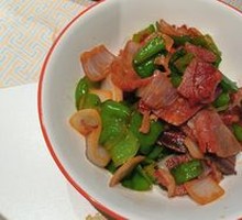 Green Pepper Stir-fried with Ham
