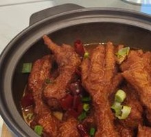 Braised Chicken Feet with Tiger Skin