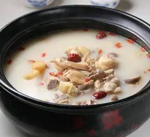 Stewed Chicken with Pig's Trotter