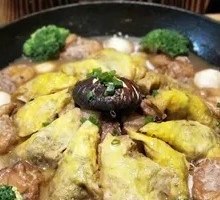 Hu's Premium Pot