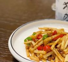 Stir-Fried Peanut Sprouts