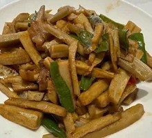 Stir-Fried Lotus Root Strips
