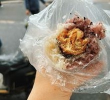 Sweet Rice Ball with Fried Dough Stick