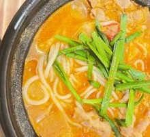 Sour Cabbage Pork Belly Noodles