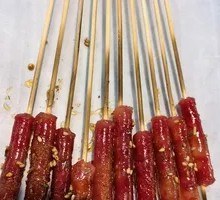 Mini腊 Sausage Skewers