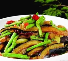 Eggplant and Green Bean Stir-fry