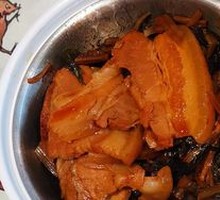 Preserved Vegetable Braised Pork