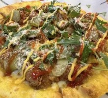 Crispy Chicken and Supreme Pizza Combo