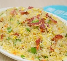 Homemade Sausage Fried Rice with Egg