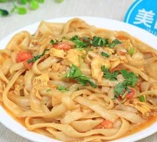 Tomato and Egg Stir-Fried Knife-Cut Noodles