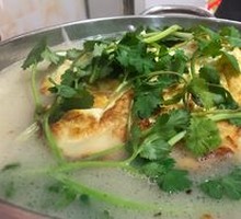 Fish Head Stewed with Old Tofu (Red Broth)