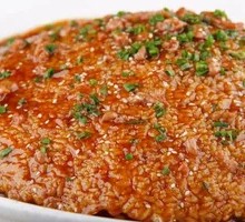 Beef Sauce with Crispy Rice Noodles