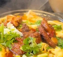 Steak Hot Pot Noodles