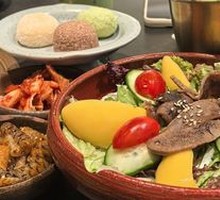 Grilled Beef Tongue Salad