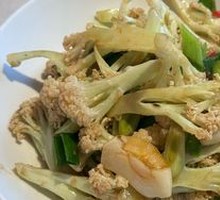 Xiangxi Preserved Meat Stir-Fried Cabbage