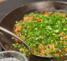 Spicy Scallion Burned Pepper Beef
