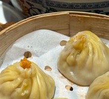 Signature Fresh Pork Soup Dumplings