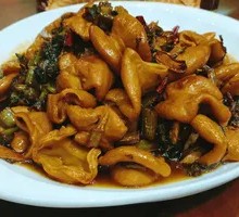 Fatty Intestine with Pickled Mustard Greens