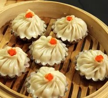 Crab Roe Steamed Buns