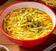 Sour Cabbage and Pork Noodles