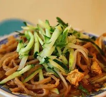Ding's Rolled Noodles