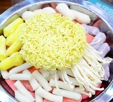 Korean Cheese Rice Cake Hot Pot