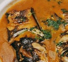 Fish Head Rice in Small Bowl