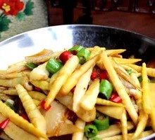 Spicy Wild Bamboo Shoots in Dry Pot