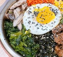 招牌牛肉石锅拌饭