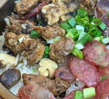 Braised Pork Ribs with Preserved Meats in Clay Pot Rice