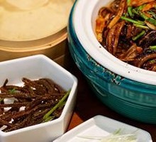 Soft-Handled Eel with Sauce