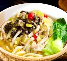 Snow Cabbage and Pork Noodles