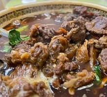 Clay Pot Beef