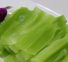 Cold-mixed lettuce strips