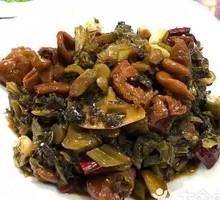 Pickled Cabbage with Pig Intestines