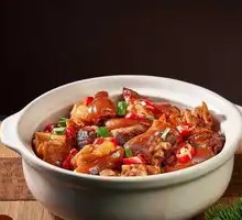 Pork Trotter Stew with Peanut
