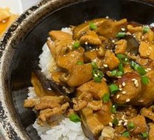 照烧鸡肉拌饭