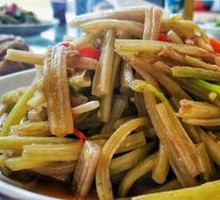 Stir-Fried Lotus Stems