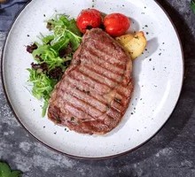 Signature Tomahawk Steak