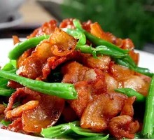 Stir-Fried Pork with Green Chili