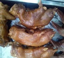 Spicy Braised Pig Trotters