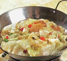 Spicy Stir-Fried Cabbage