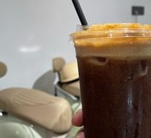 Yellow Skin Tonic Americano