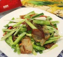 Stir-fried Garlic Shoots with Salted Pork