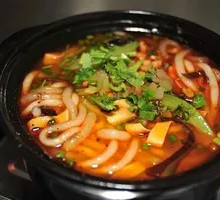 Minced Pork and Chicken Soup with Potato Noodles