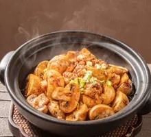 Black Pepper Baked Button Mushrooms in Stone Pot