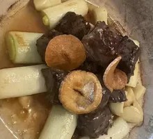 Shandong Green Onion Baked Wagyu Beef