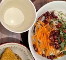 Artisanal Braised Pork Noodles