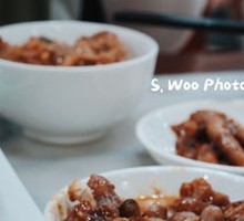Peanut Pig Trotters
